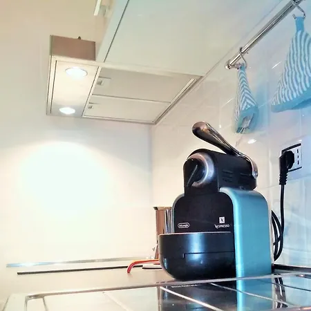 Cola Di Rienzo Flat